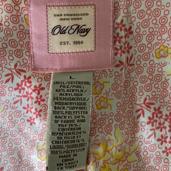 Old Navy Cream Faux Fur Jacket - Picture 9 of 9